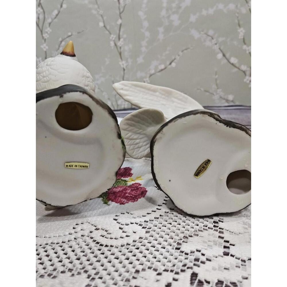 Vintage 2 Doves Figurines White Fine Porcelain Floral Base 5.5" Bird Collectible - Picture 7 of 14